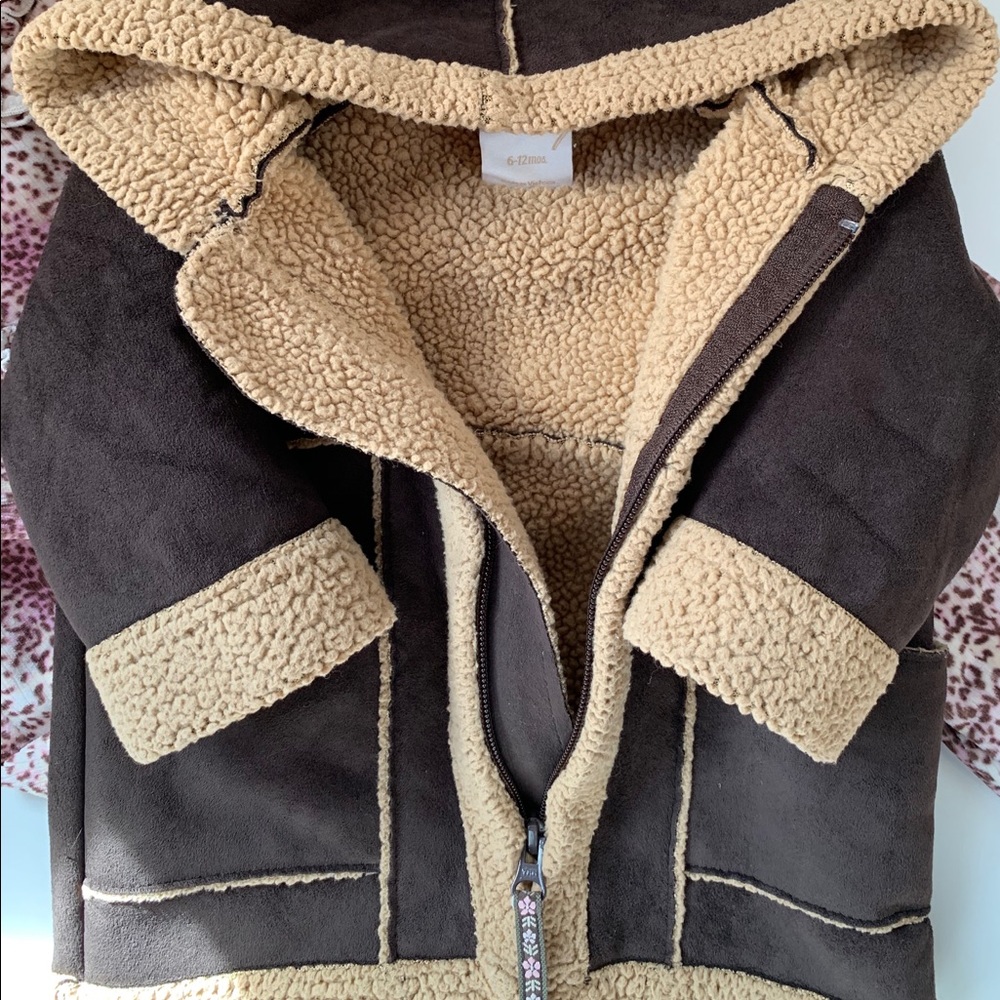 Infant Faux Sherpa Old Navy Jacket - Picture 6 of 6